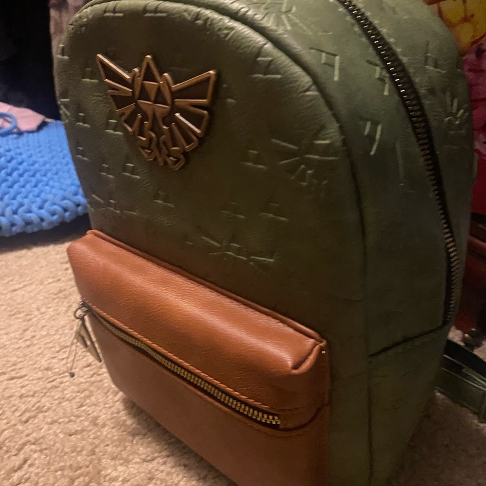 Mini Backpack! - Picture 3 of 6